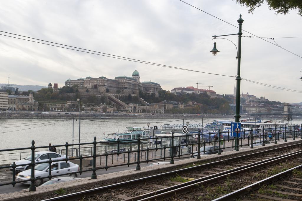 Ilona 2 Bedrooms Apartment In The Center Budapest Esterno foto