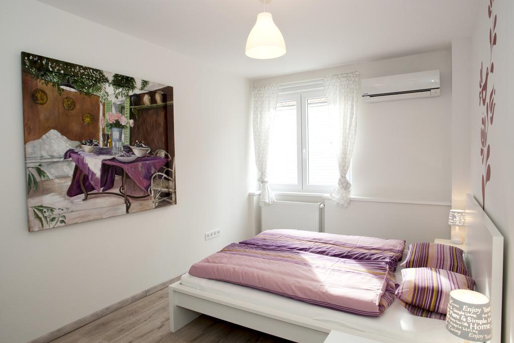 Ilona 2 Bedrooms Apartment In The Center Budapest Esterno foto