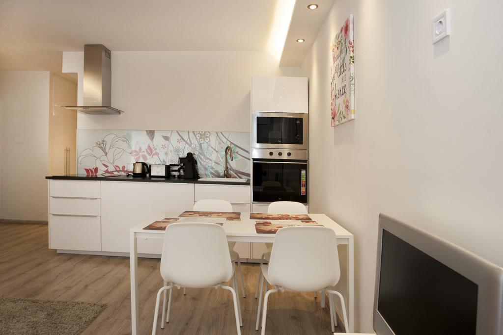 Ilona 2 Bedrooms Apartment In The Center Budapest Esterno foto