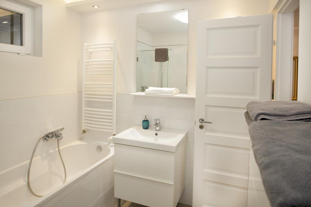 Ilona 2 Bedrooms Apartment In The Center Budapest Esterno foto